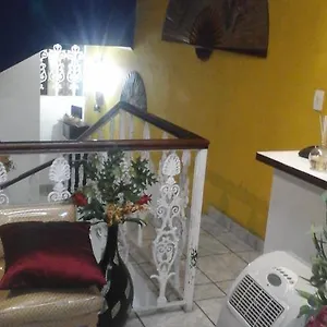  Quarto em Acomodações Particulares Residencia Familiar Brasil